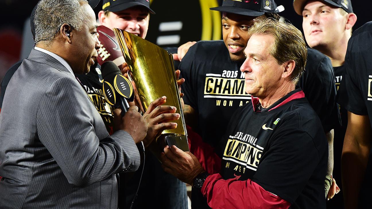 2015 CFB season full of magical moments