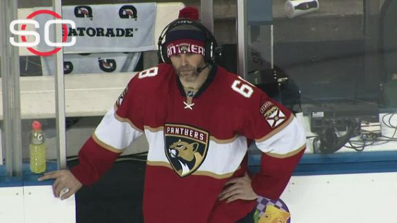 Jaromir Jagr Is 4 Points From 2nd Place on NHL All-Time Points List