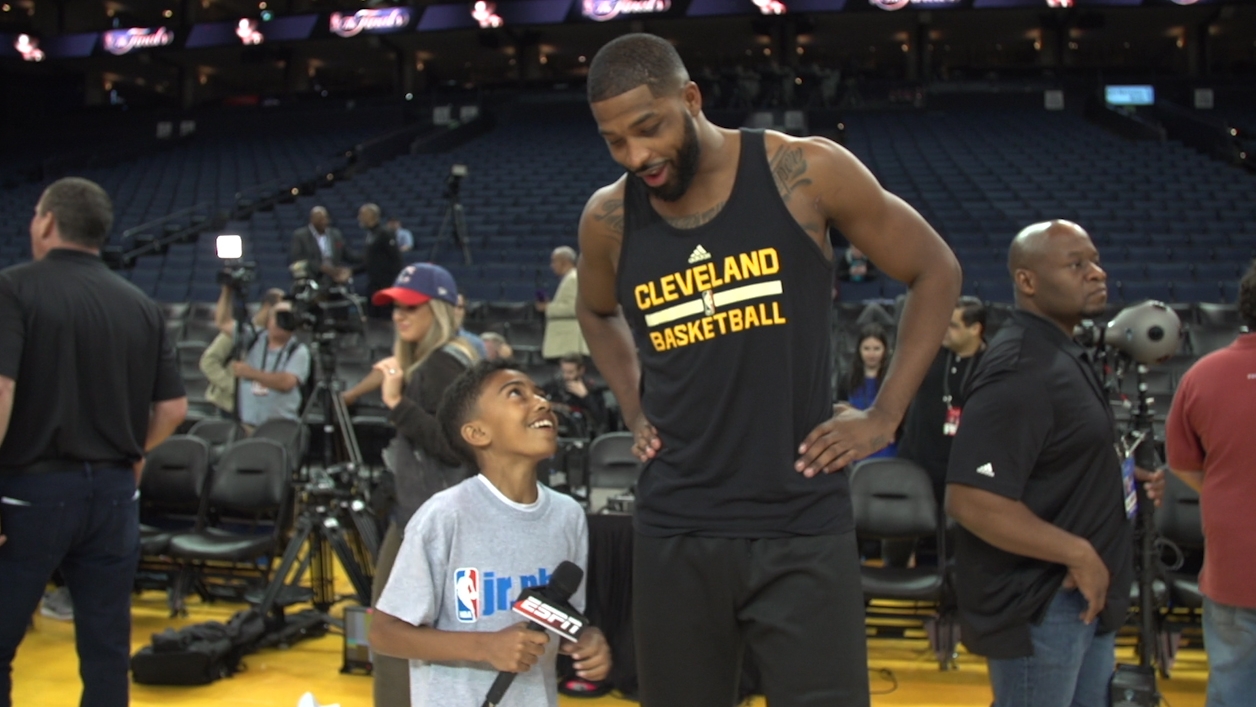 Miles Brown S Nba Scavenger Hunt Was Lit Watch Espn