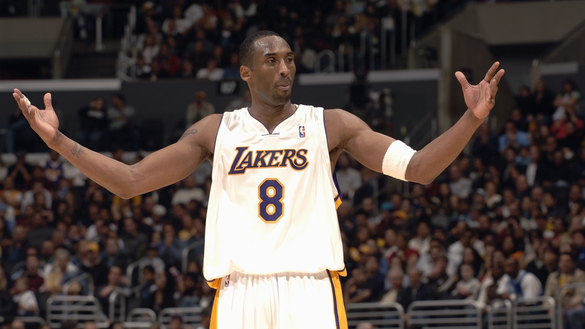 Remembering Kobe's legendary 81-point performance - ESPN Video