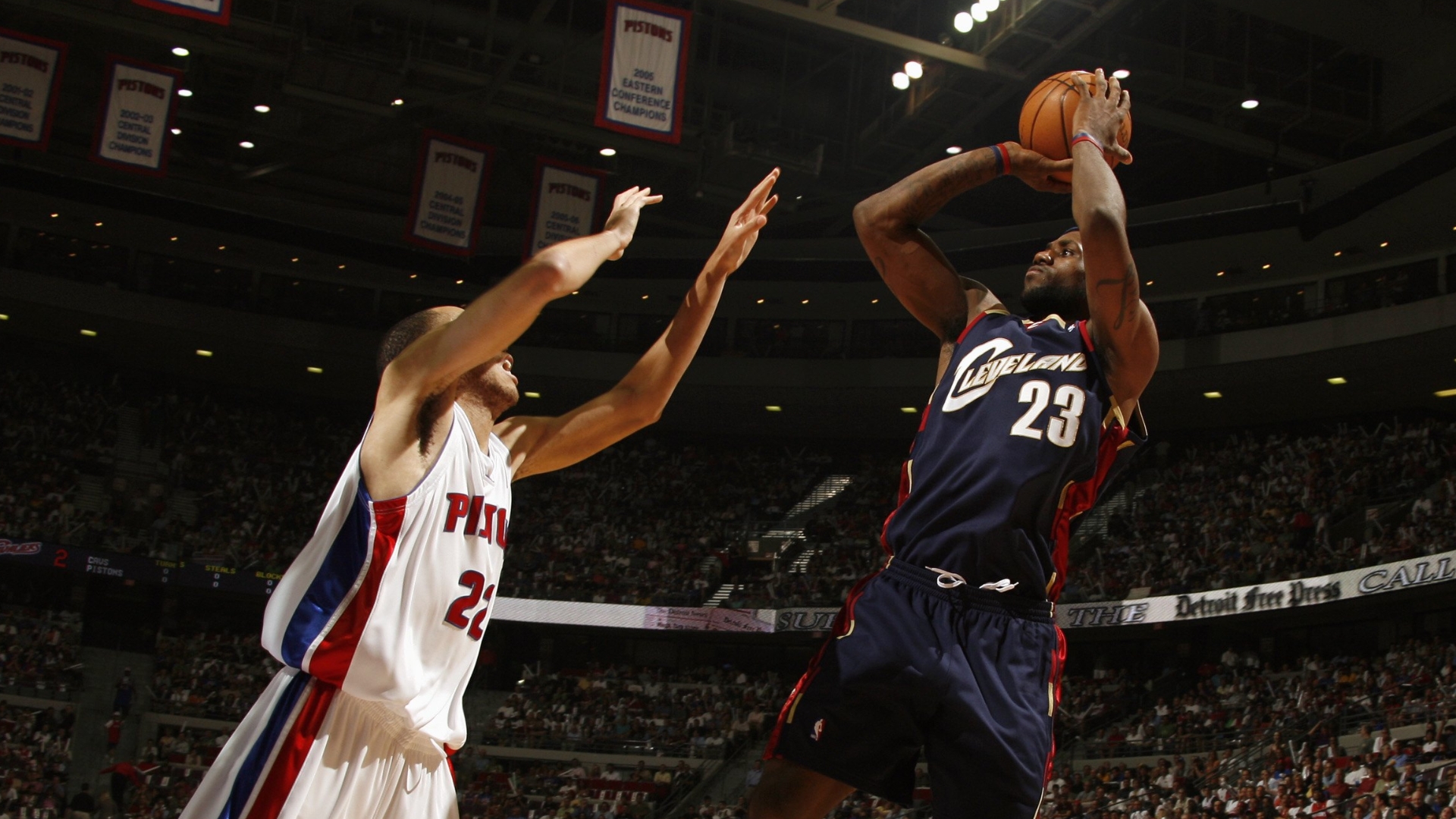 NBATogetherLive: LeBron James scores final 25 points to lead Cavaliers to  2OT win over Pistons in 2007 playoffs