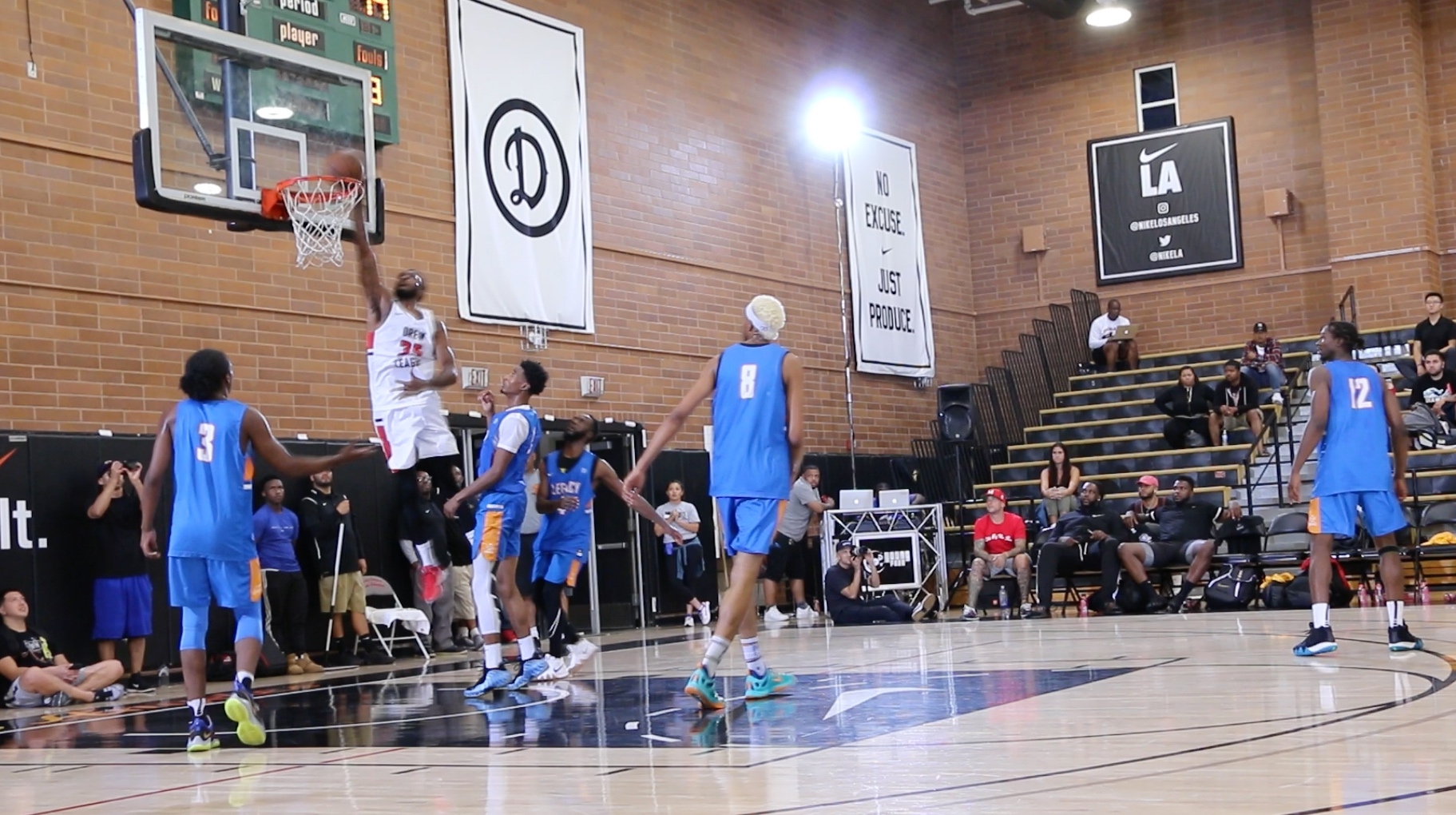 Kobe Bryant IMPRESSED By Old NBA Opponent at Drew League! Cuttino