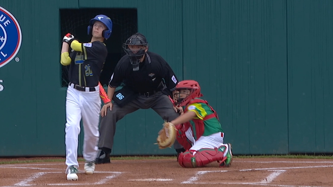 Australia goes up early on 2-run HR at LLWS