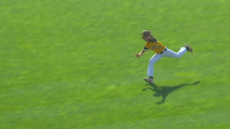 Georgia OF makes unbelievable catch at LLWS