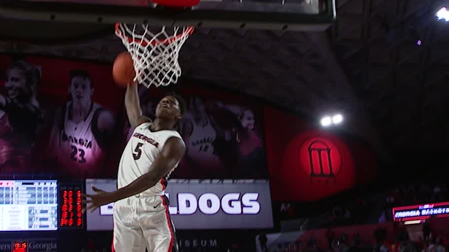 Edwards Shows Off The Hops With The Windmill Dunk Watch Espn