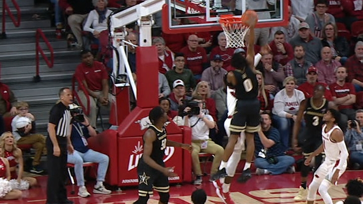 Vandy S Lee Climbs The Ladder For Huge Poster Slam Watch Espn