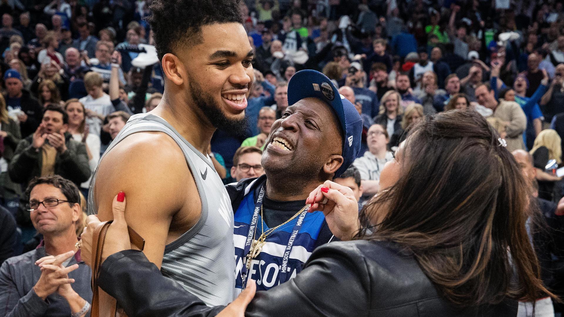 Towns Mother Jacqueline Dies Of Covid 19 Complications Watch Espn