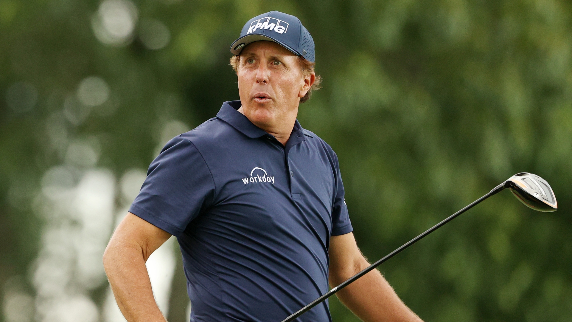 Phil Mickelson leads Round 2 of Travelers.