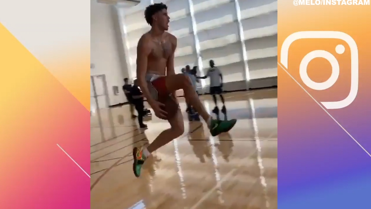 Lamelo Ball Shows Off A Creative Dunk You Have To See To Believe Watch Espn