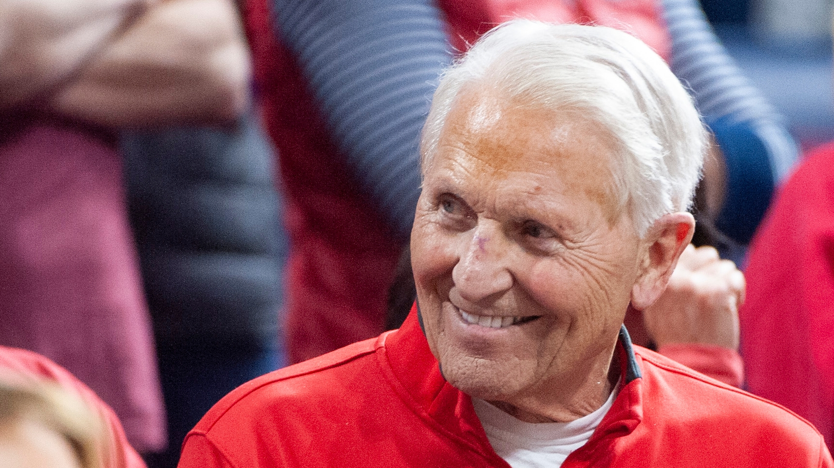 Former Arizona basketball coach Lute Olson dies at 85