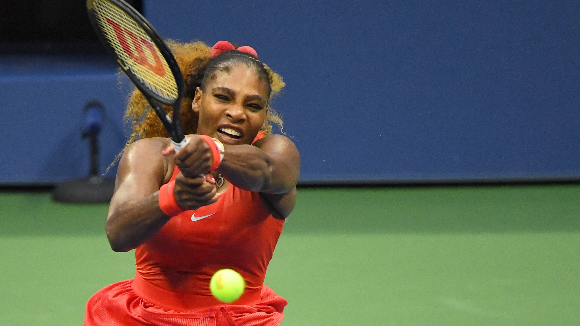 Serena advances to second round of US Open