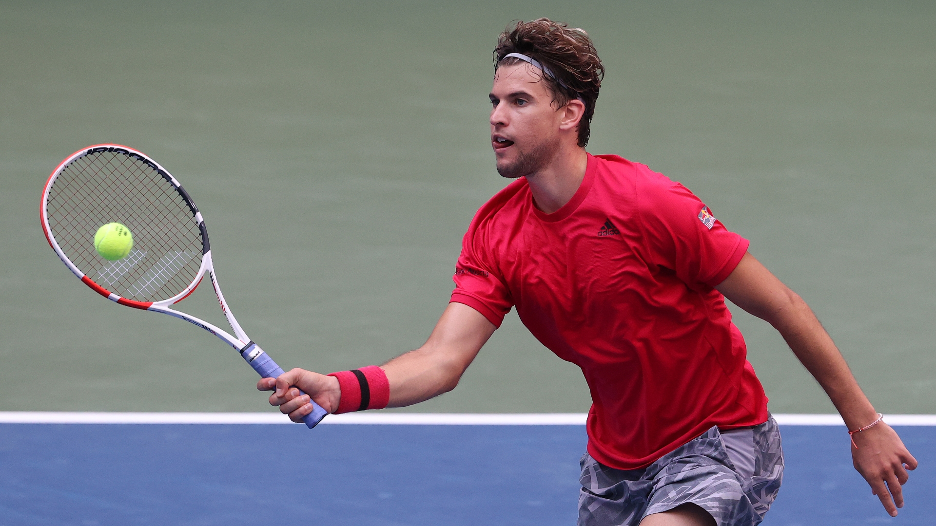 Thiem knocks off Auger-Aliassime in straight sets