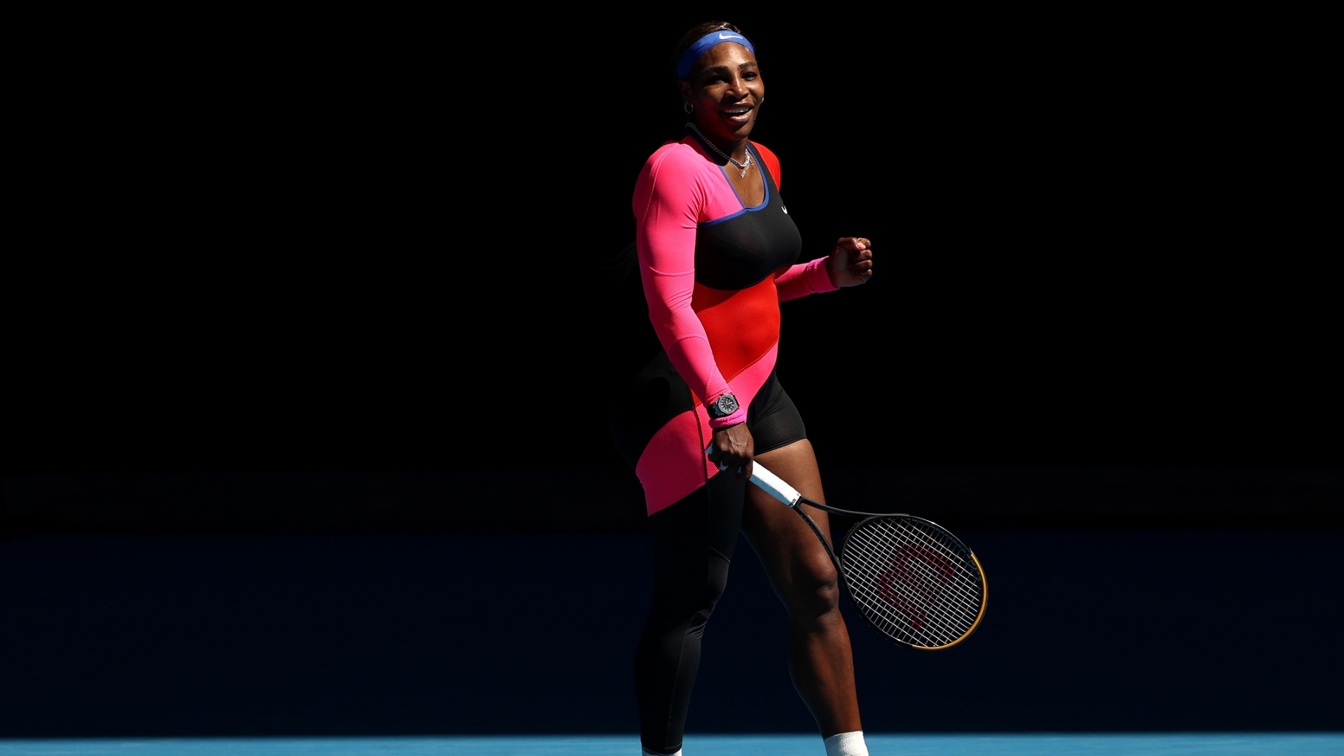 Serena needs three sets to advance to quarterfinals