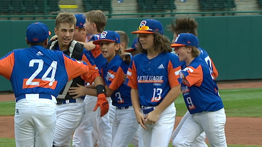 Michigan escapes jam and wins Little League World Series