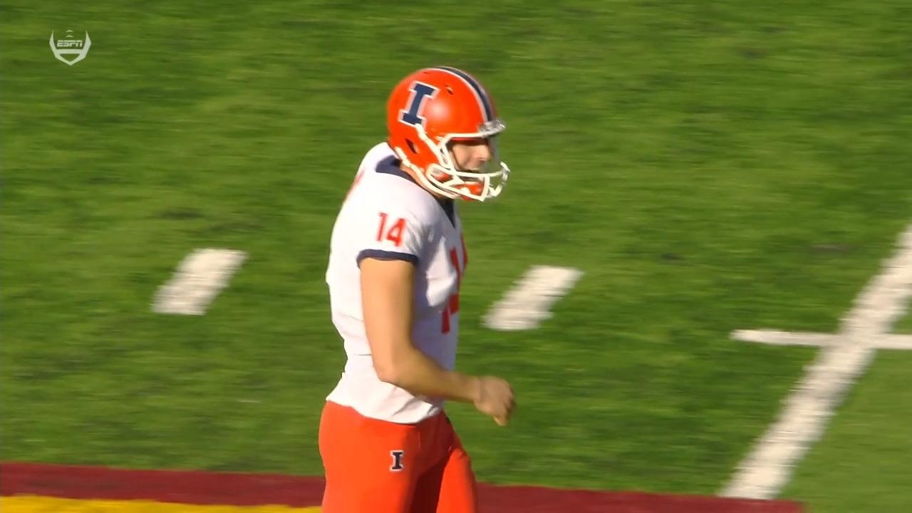 Illinois punter trolls Minnesota s Row the Boat with a great celebration