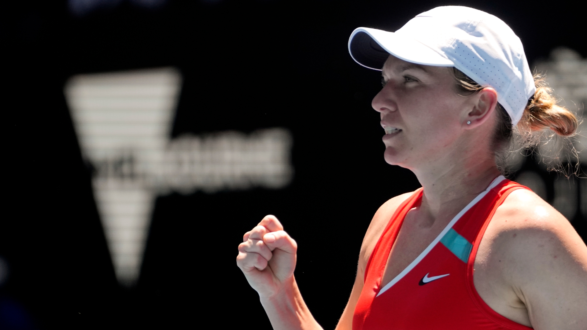 Halep advances to the fourth round in straight sets - Stream the Video
