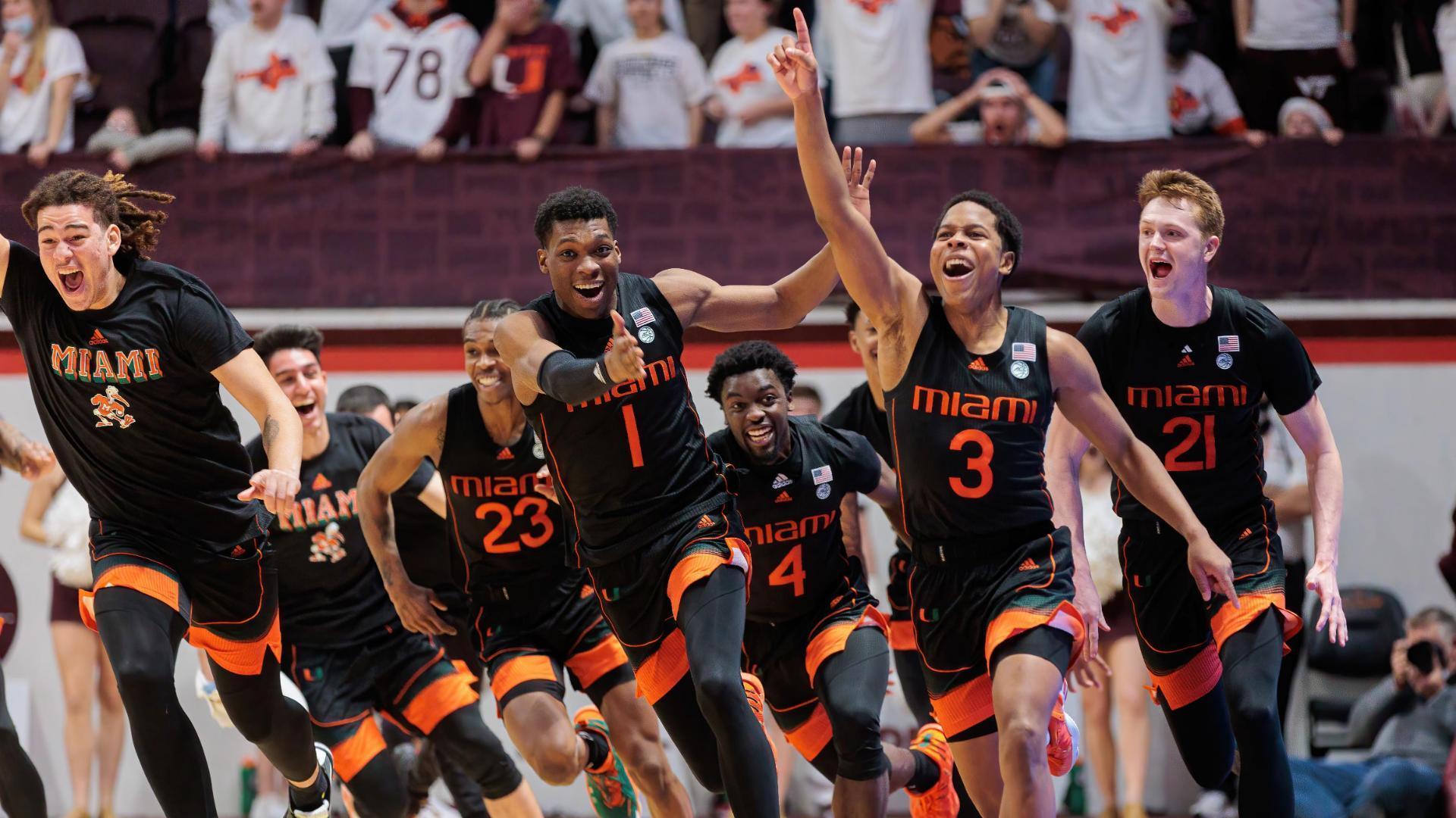 Charlie Moore's half-court buzzer-beater sends Miami to the W