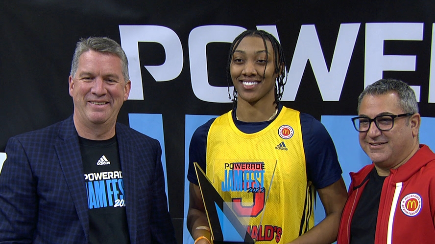 Ashlyn Watkins becomes third girl to win Powerade Jam dunk contest | Watch ESPN
