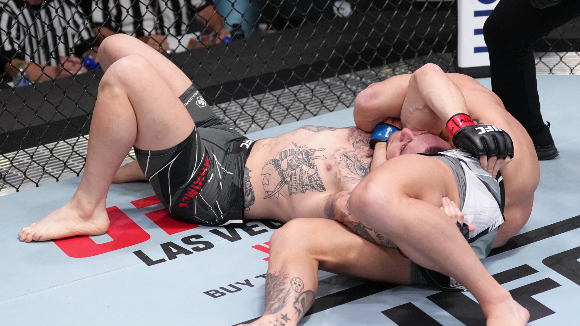 Andre Petroski kicks off UFC Fight Night with win via anaconda choke - Stream the Video
