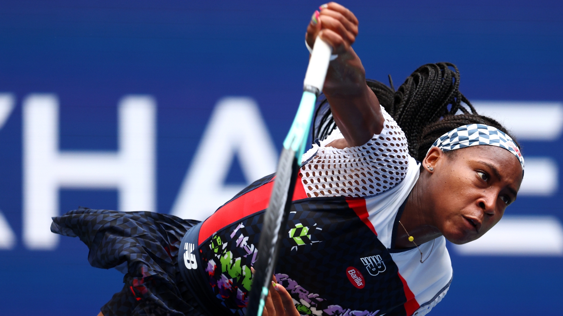 Coco Gauff takes competitive 1st set vs. Shuai Zhang Stream the Video