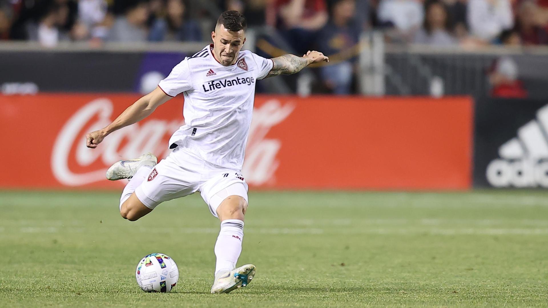 Aaron Herrera scores stunning longrange goal from beyond midfield