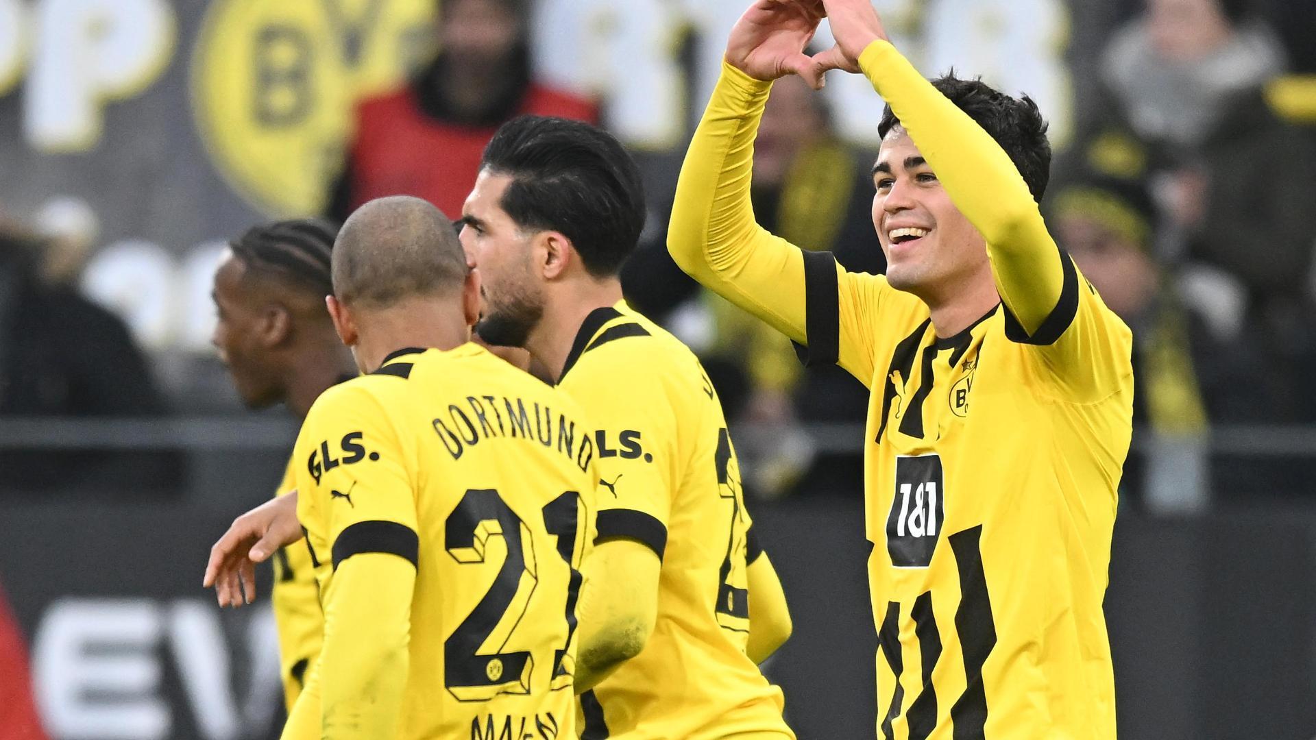 Gio Reyna scores off the bench for Dortmund
