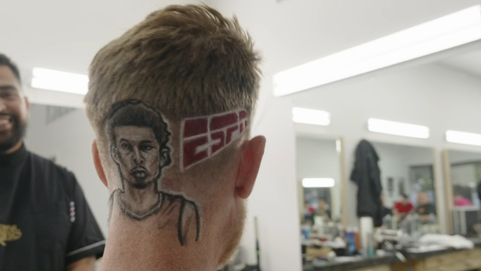 Marty Smith shows off his Victor Wembanyama haircut - Stream the