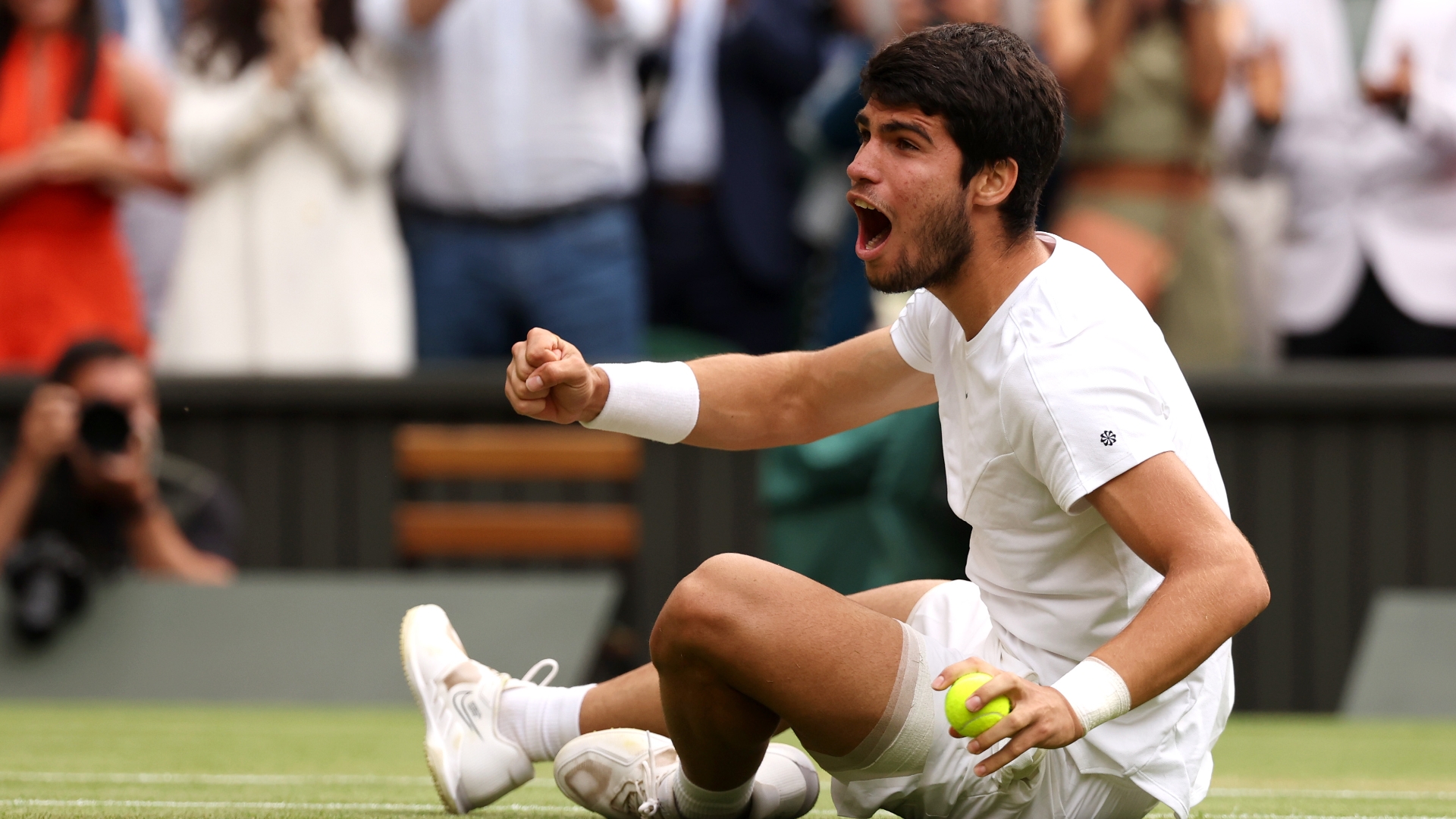 Alcaraz earns championship point over Djokovic to win Wimbledon - Stream the Video