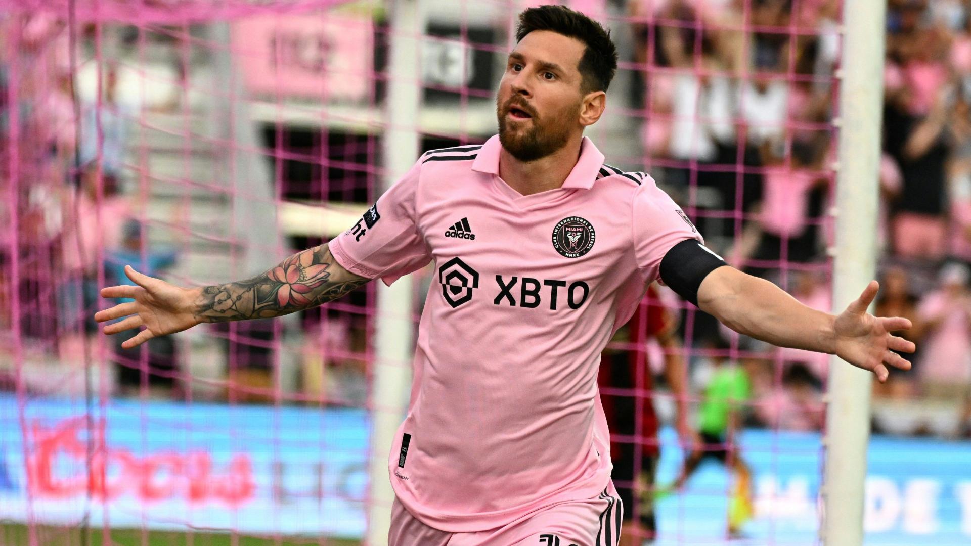 Lionel Messi scores just 8 minutes into first Inter Miami start