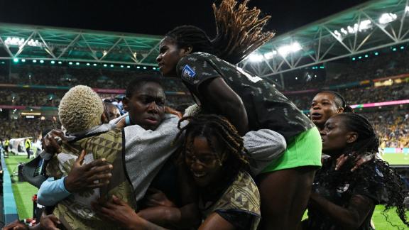 Cầu thủ nữ cởi áo ăn mừng khi đánh bại chủ nhà Úc ở World Cup 6 Australia 2-3 Nigeria (27 Jul, 2023) Final Score - ESPN