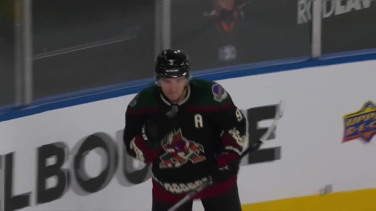 Clayton Keller tallies goal vs