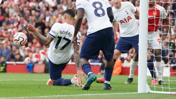 Son marca dois, e Tottenham busca empate contra o Arsenal no Inglês - Rádio  Itatiaia