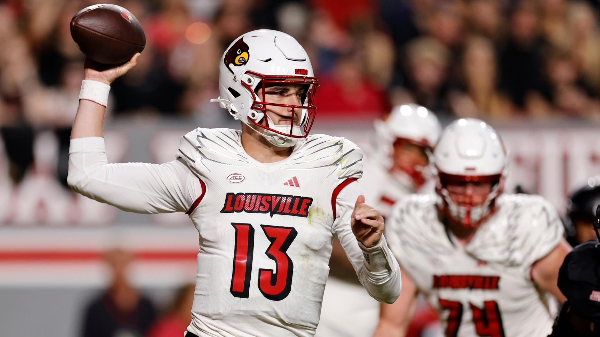 The 5 best Louisville Cardinals uniforms of 2015 - Page 3