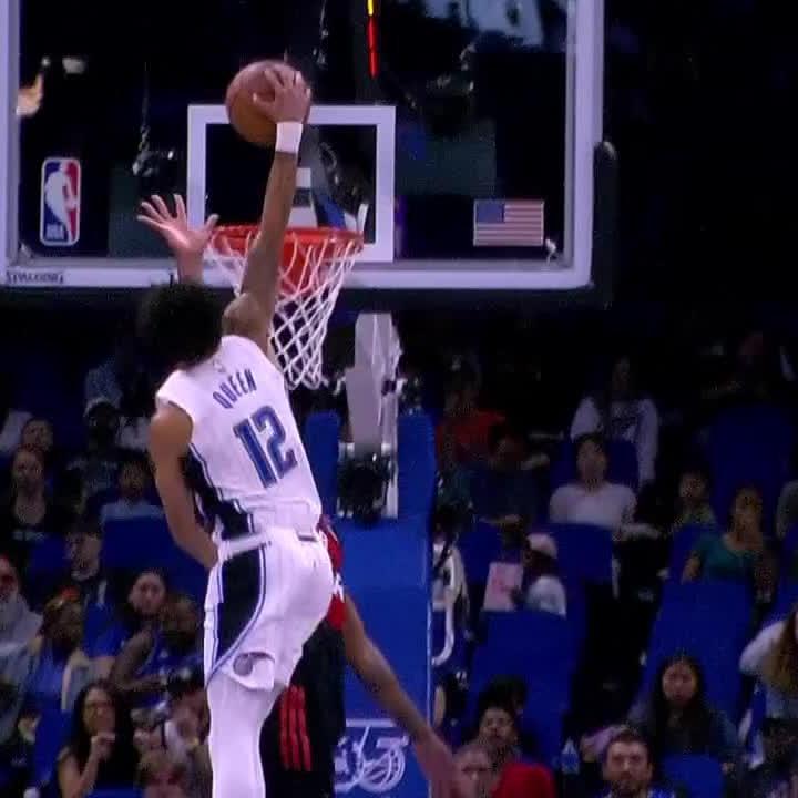 LaMelo Ball with the slick thread-the-needle dime to Devin Booker in All- Star debut, NBA News
