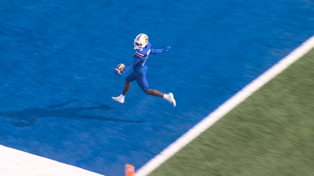 Dillon Gabriel's pass is intercepted for a Kansas picksix Stream the