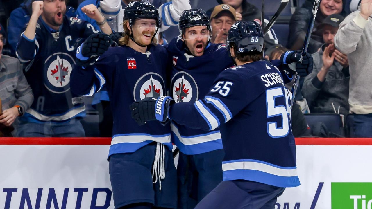 Kyle Connor nets a hat trick in Jets' win over Predators