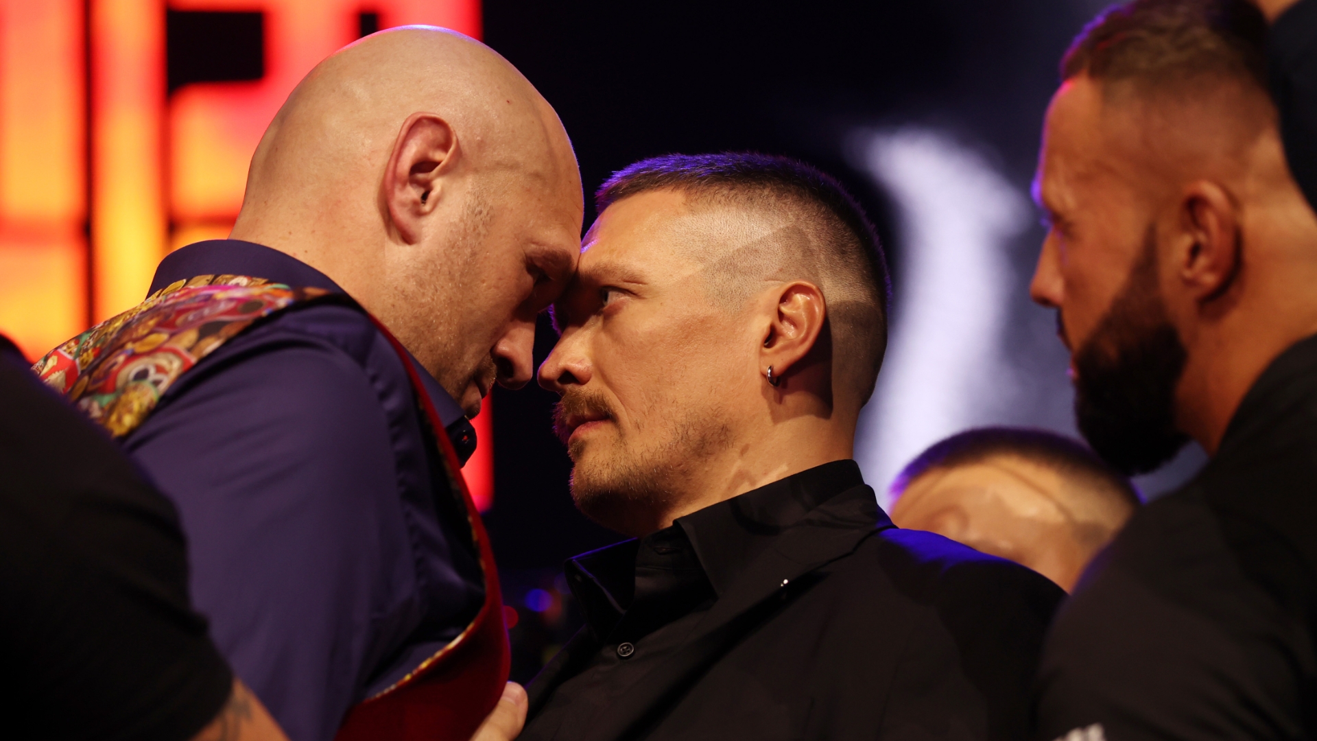 Fury-Usyk faceoff gets heated - Stream the Video - Watch ESPN