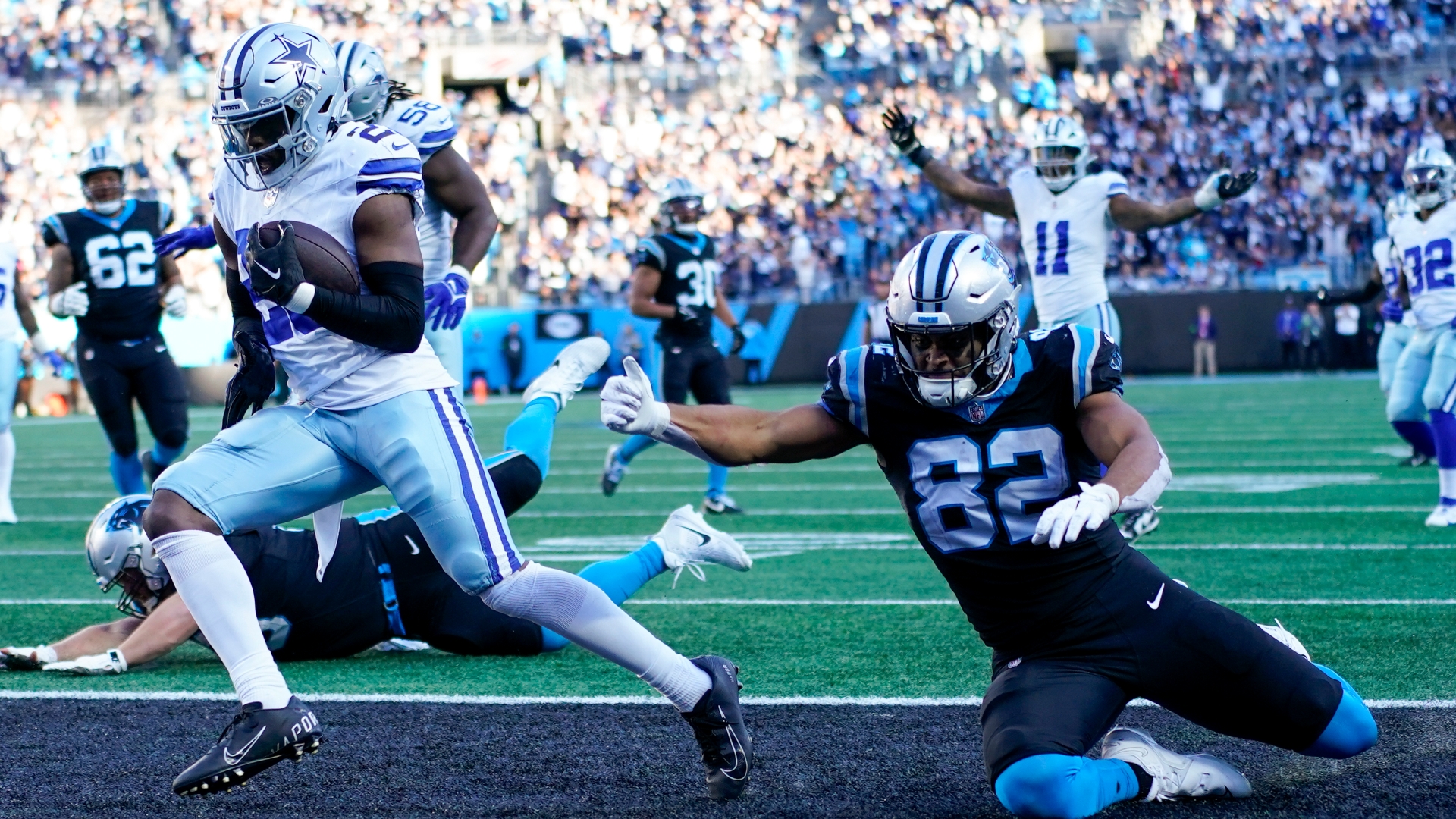 Picksix! DaRon Bland intercepts Bryce Young and takes it all the way