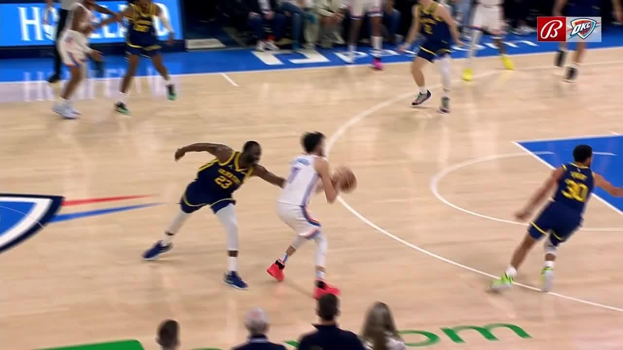 Chet fouled on 3-pointer late in 4th by Draymond, ties game