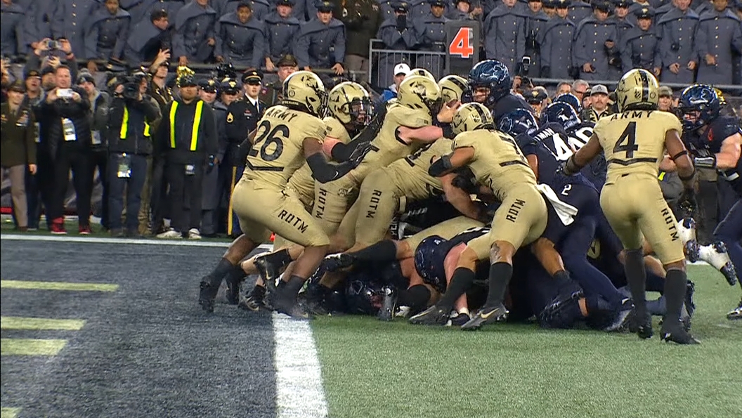 Army's defense makes a game-winning stop vs. Navy