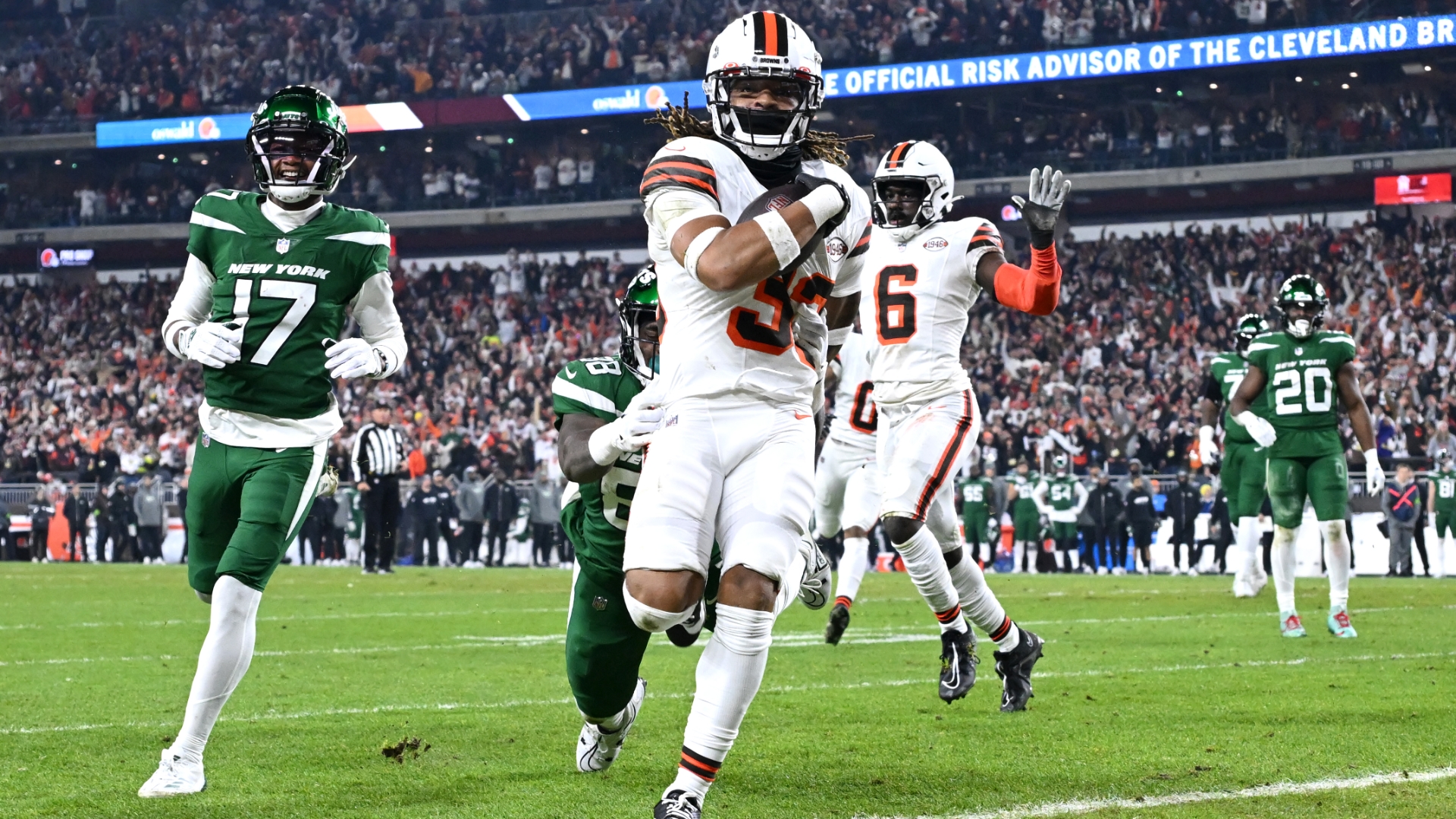 Ronnie Hickman turns defense into offense with pick6 for Browns
