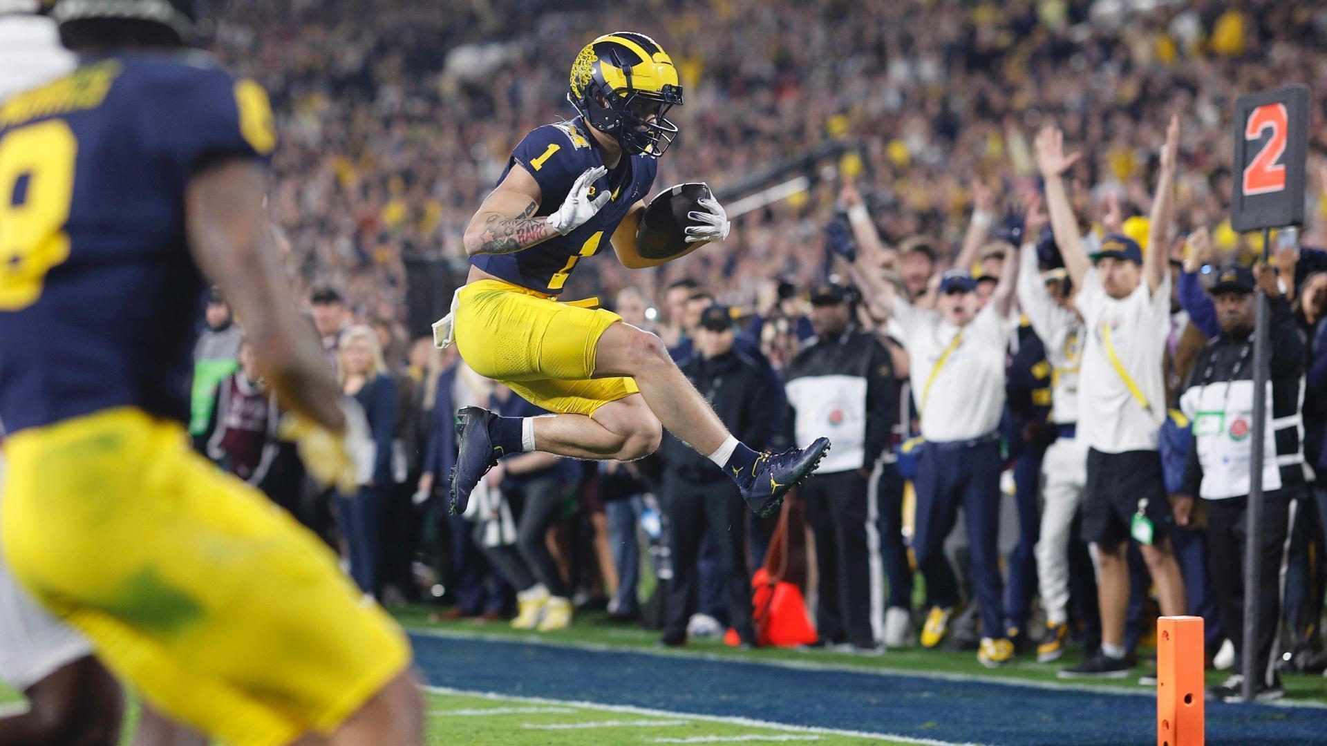 Roman Wilson makes two crucial catches as Michigan ties score Stream
