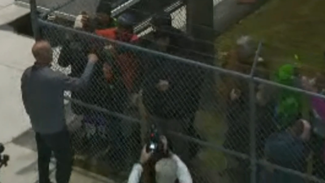 Kalen DeBoer greets fans after landing in Tuscaloosa