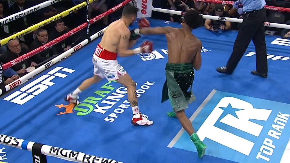 Abdullah Mason only needs one punch for vicious KO