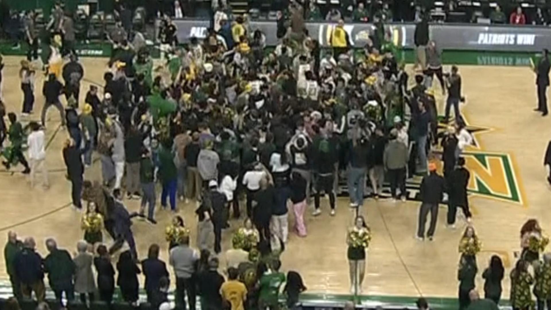 George Mason fans rush the court after upset over No. 16 Dayton
