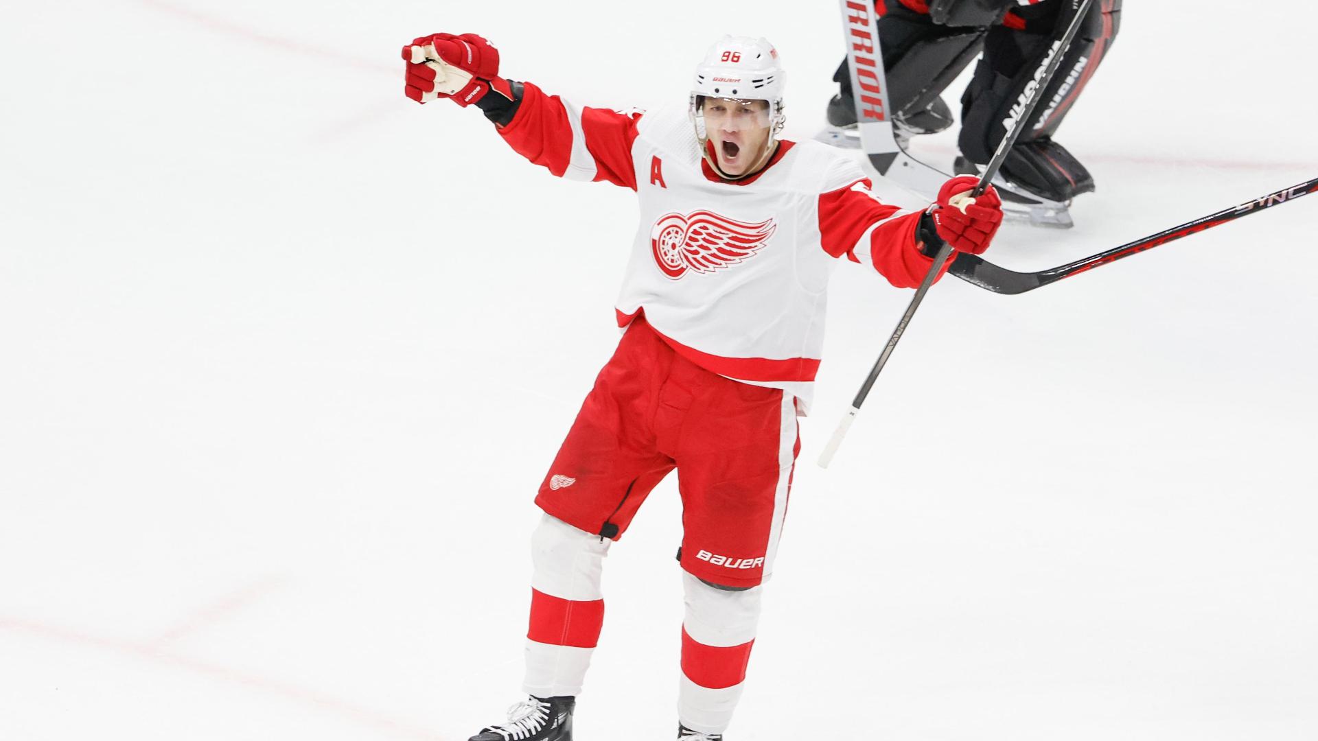 Patrick Kane's OT goal wins it for Red Wings in Chicago reunion