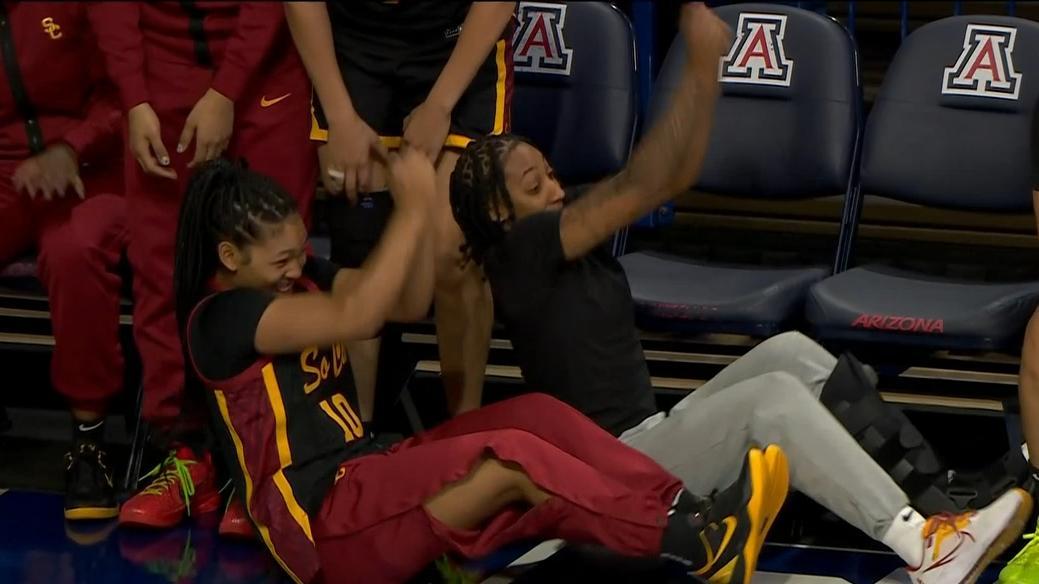 USC bench has great reaction to Kayla Padilla's clutch 3 in 2OT