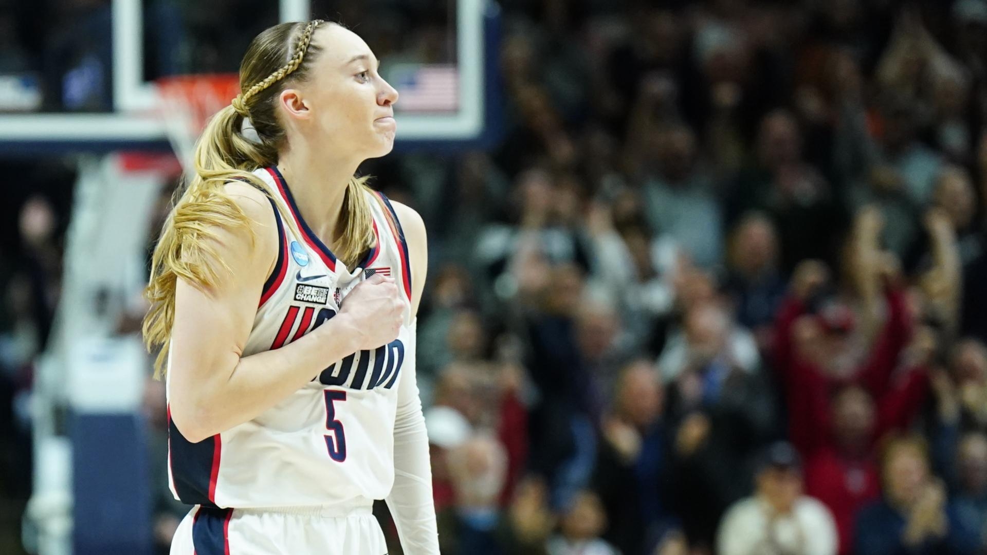 Paige Bueckers' 32-point game helps UConn to 30th straight Sweet 16