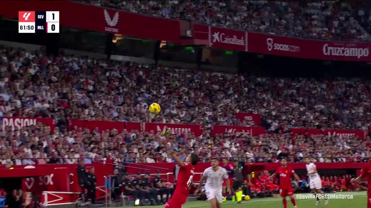 Youssef En-Nesyri scores goal for Sevilla
