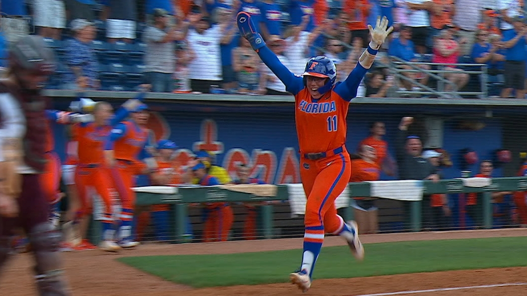 Florida walks it off in the 8th to take down Texas A&M